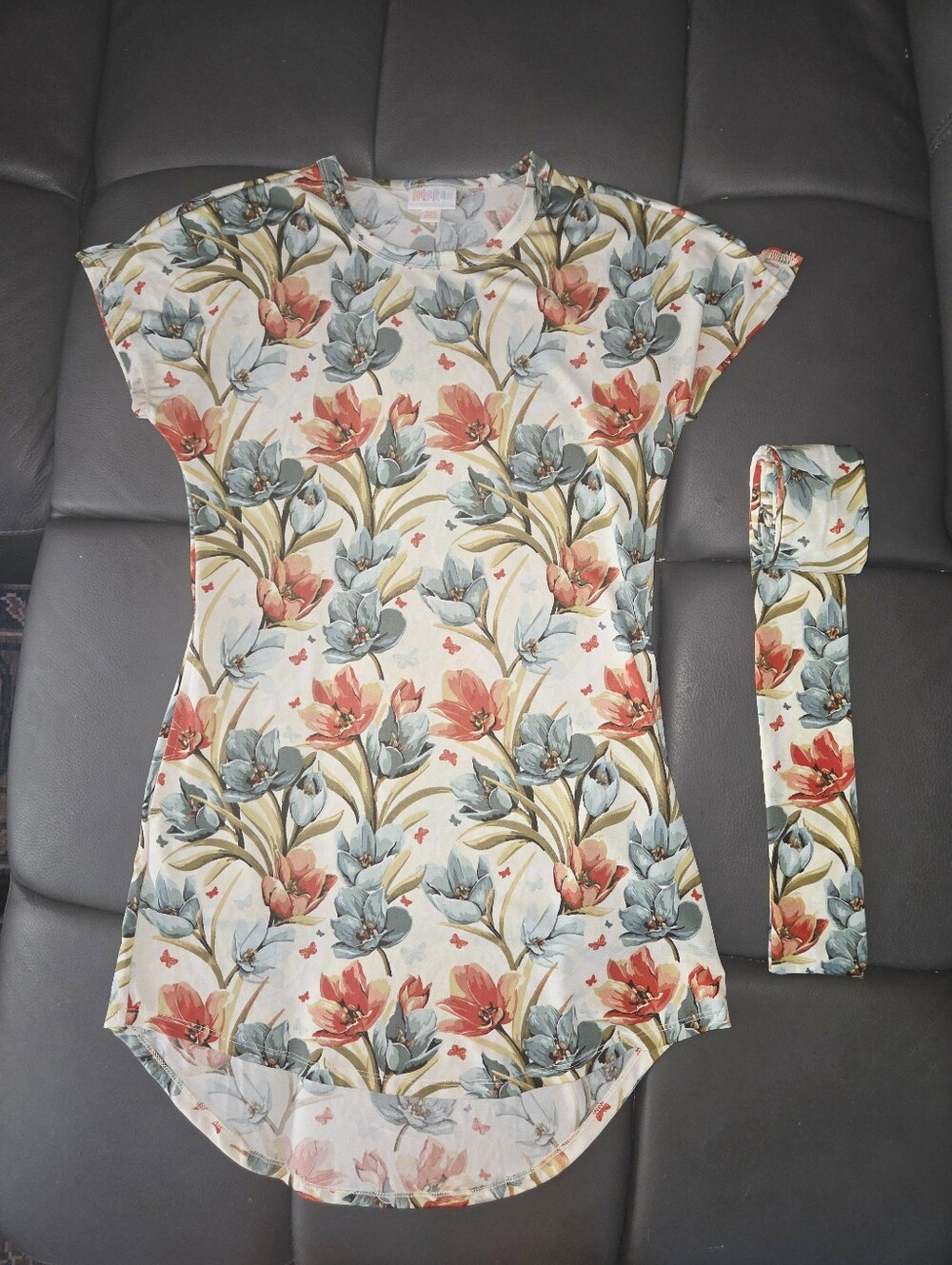 Floral and butterfly tunic with pockets and removable sash xxs